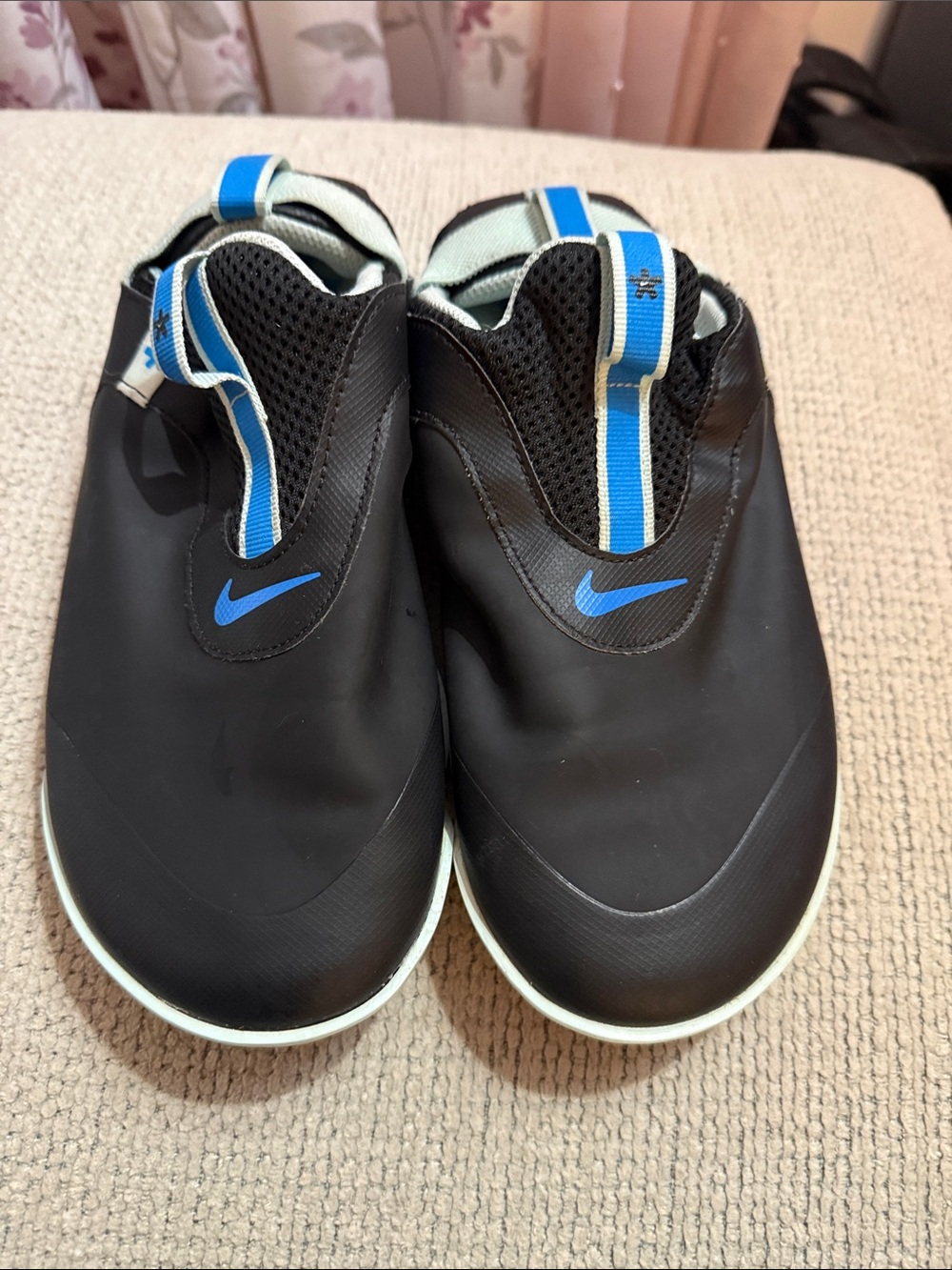 Nike Black Slip-On Loafers with Blue Accents